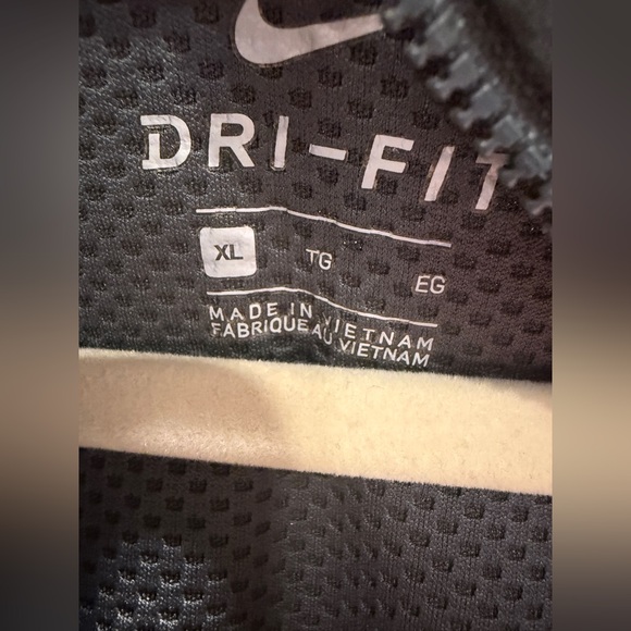 Nike Dri-FIT 1/4 Zip Pullover Men’s XL Black Buffalo Logo Performance Top - Picture 10 of 10